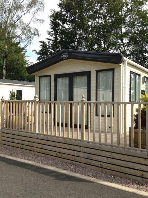 Woodpecker Lodge, Camelot Holiday Park, Ca6 5Sz Карлайл Екстериор снимка