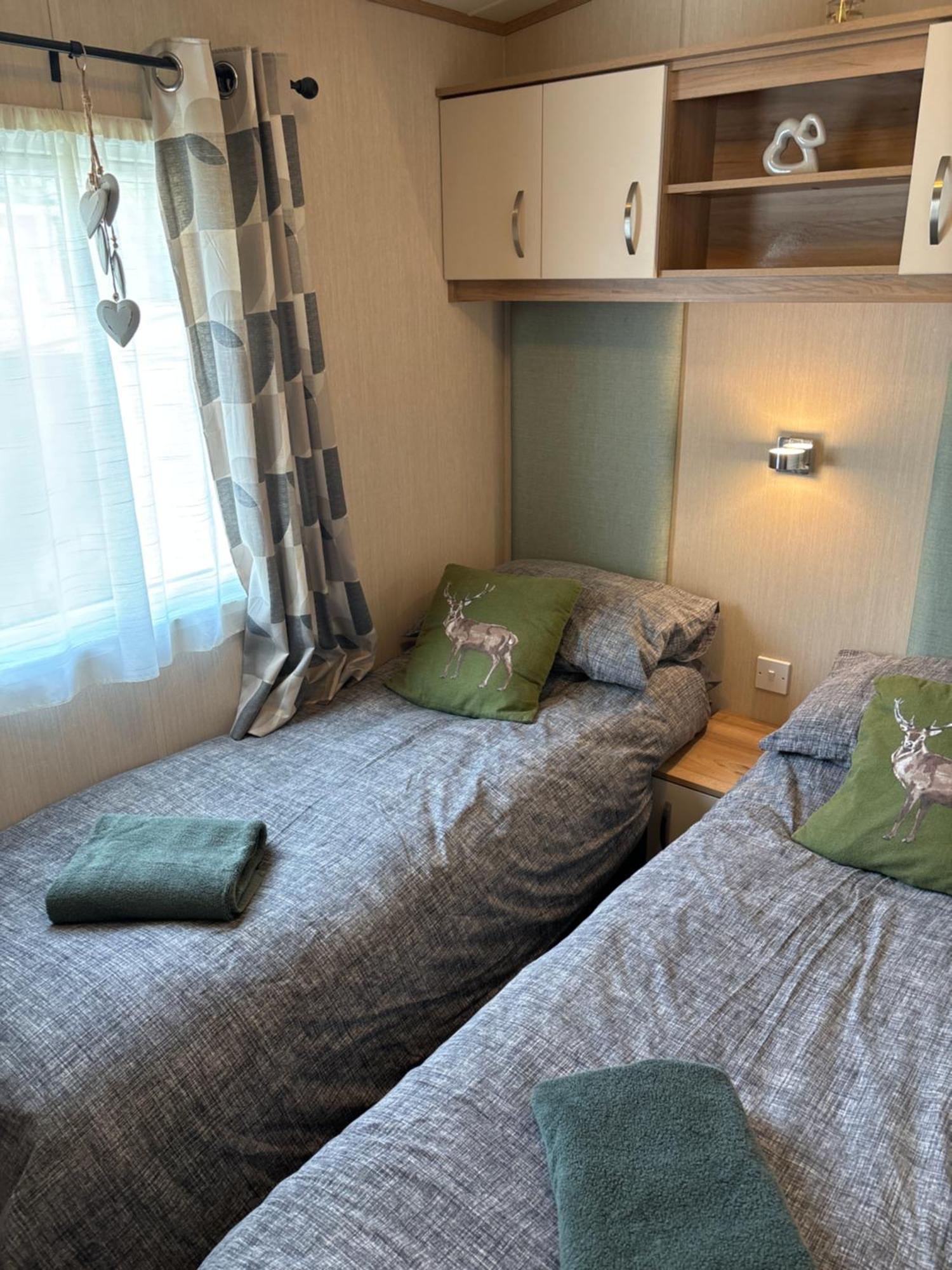 Woodpecker Lodge, Camelot Holiday Park, Ca6 5Sz Карлайл Екстериор снимка