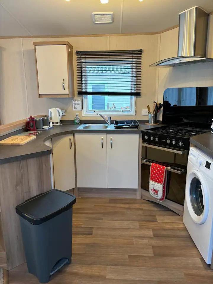 Woodpecker Lodge, Camelot Holiday Park, Ca6 5Sz Карлайл Екстериор снимка